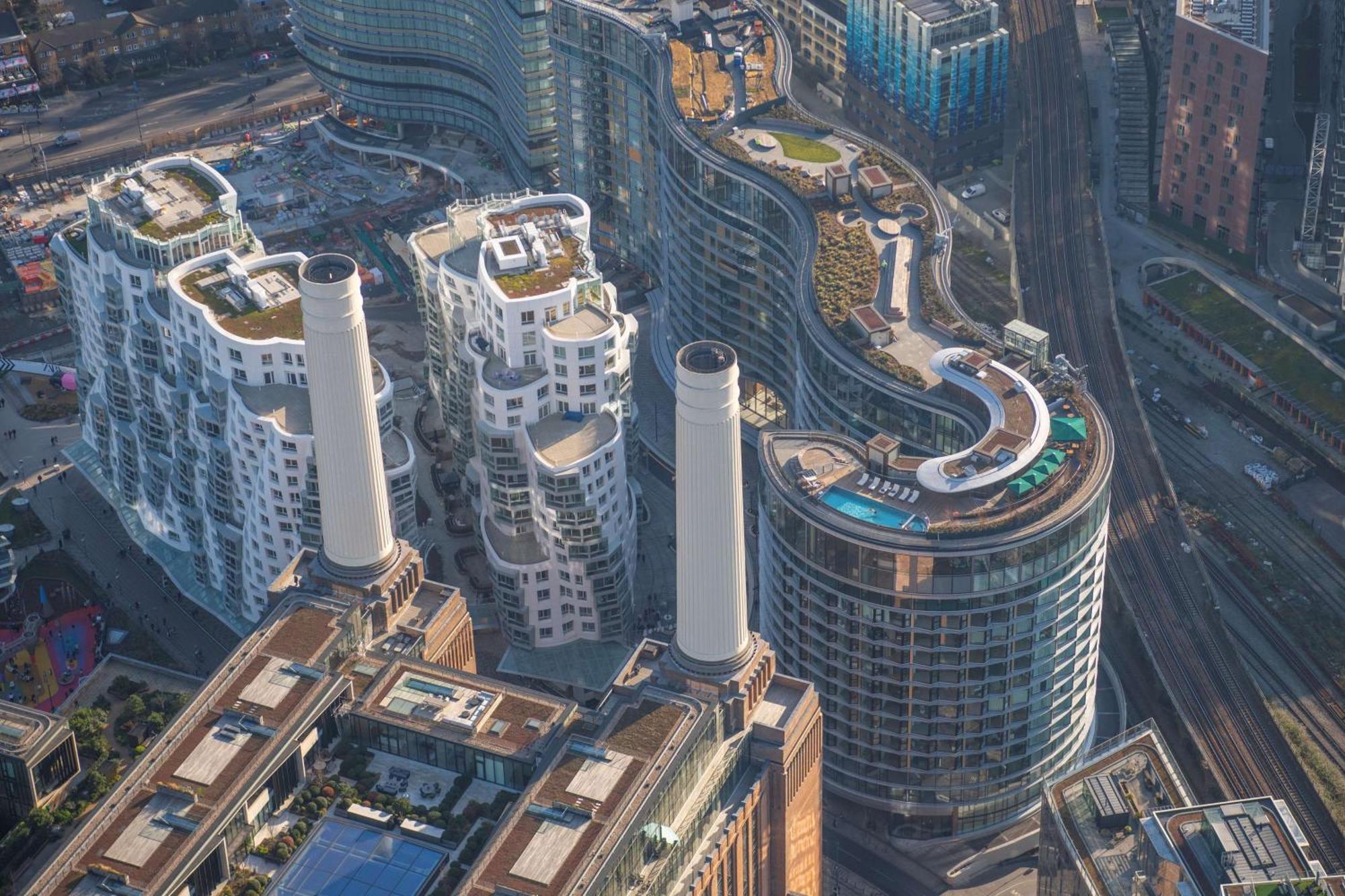 Art'Otel London Battersea Power Station, Powered By Radisson Hotels Esterno foto The complex from the air