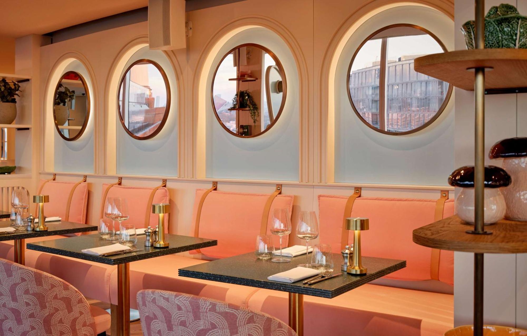 Art'Otel London Battersea Power Station, Powered By Radisson Hotels Esterno foto The interior of the restaurant