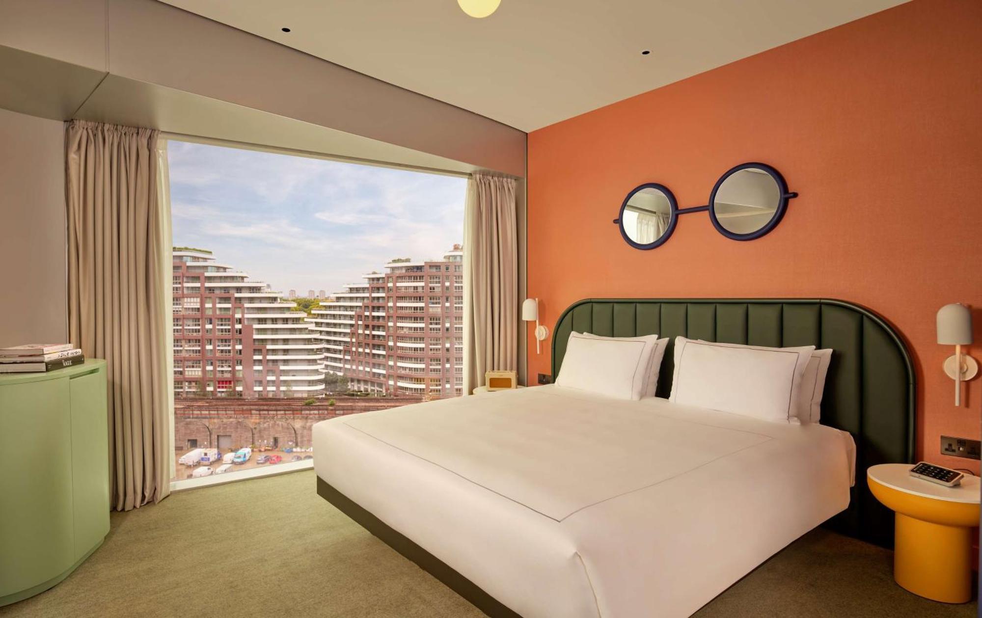 Art'Otel London Battersea Power Station, Powered By Radisson Hotels Esterno foto Deluxe Room
