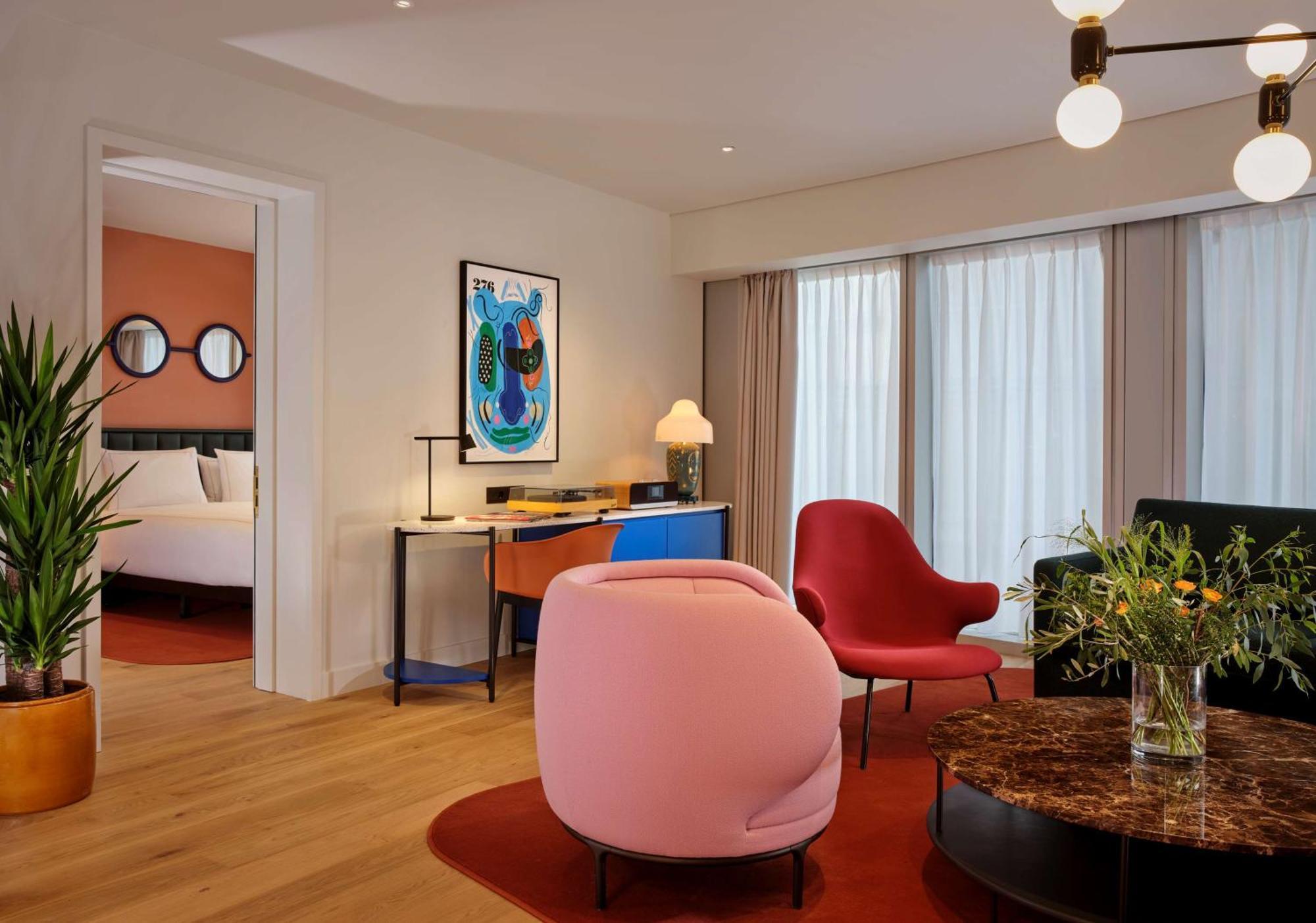 Art'Otel London Battersea Power Station, Powered By Radisson Hotels Esterno foto A suite at the hotel