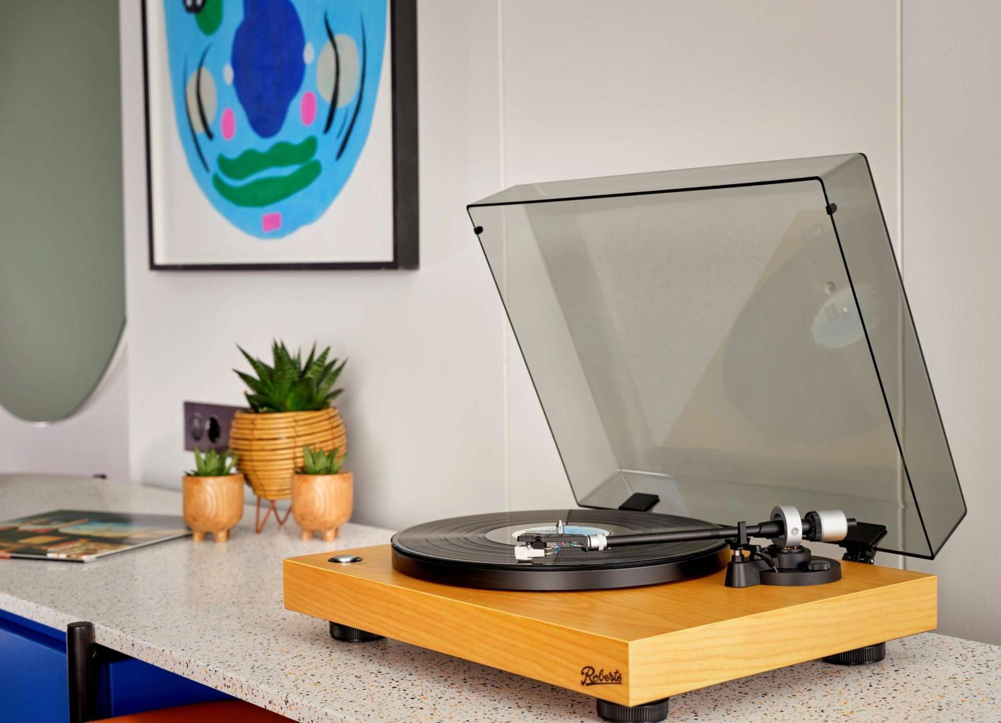 Art'Otel London Battersea Power Station, Powered By Radisson Hotels Esterno foto A turntable