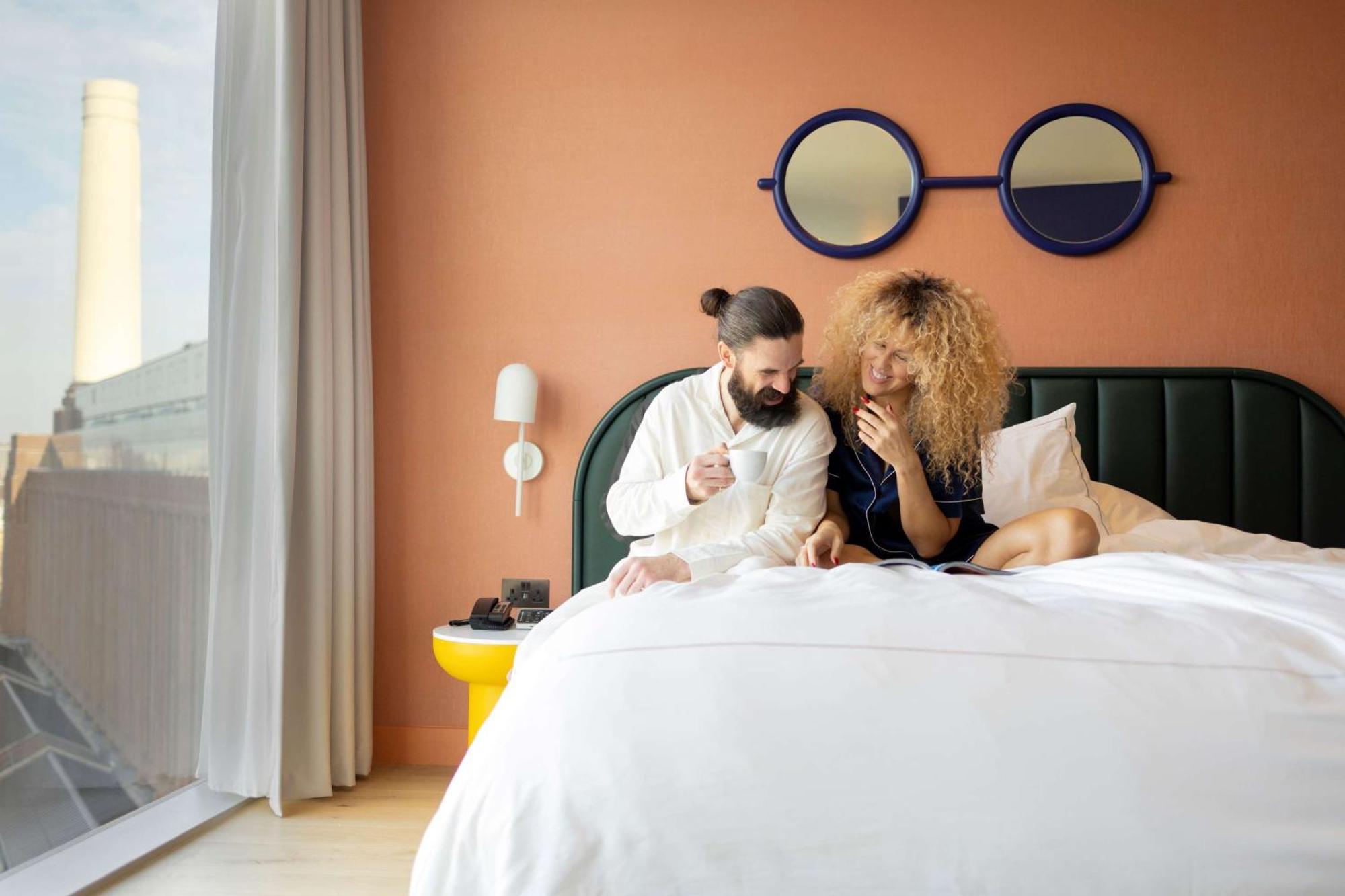 Art'Otel London Battersea Power Station, Powered By Radisson Hotels Esterno foto A room at the hotel