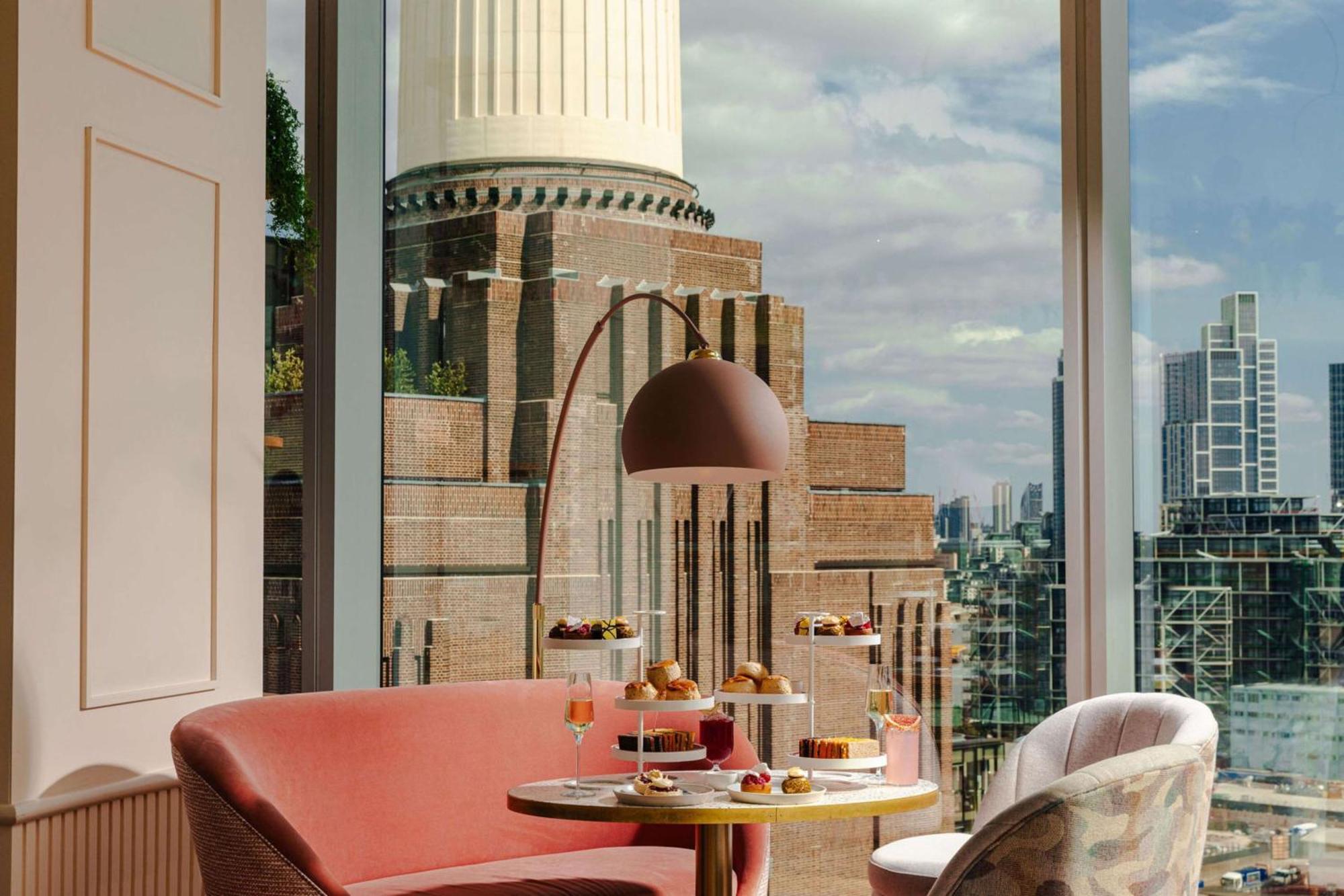 Art'Otel London Battersea Power Station, Powered By Radisson Hotels Esterno foto The View from the 12th floor